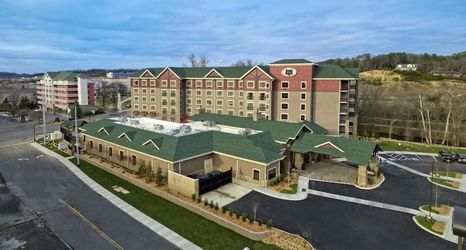อื่นๆ 2 Black Fox Lodge Pigeon Forge, Tapestry Collection By Hilton