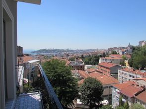 Others 4 Louis Appartements Pera