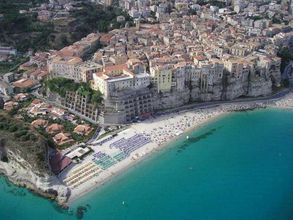 Lain-lain 4 Tropea (Apt. 650150)