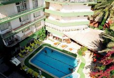 Lain-lain 4 International Otel