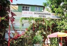 Lain-lain 5 International Otel