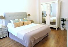 อื่นๆ 4 Charming 3 Bedrooms Historical Center