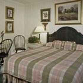 The Saint Charles Inn 1, 酒店 金纪念馆