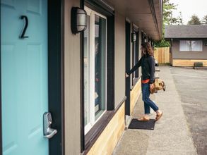 อื่นๆ 4 Loge Westport