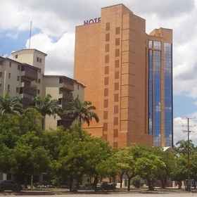 Cristal Park1 , 飯店Escuela Mariscal Sucre Airport (MYC)