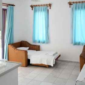 Bilnur Apartments1 , 飯店图伦奇海滩