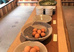 Lain-lain 4 Turn Table Hostel