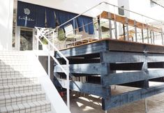 Lain-lain 5 Turn Table Hostel