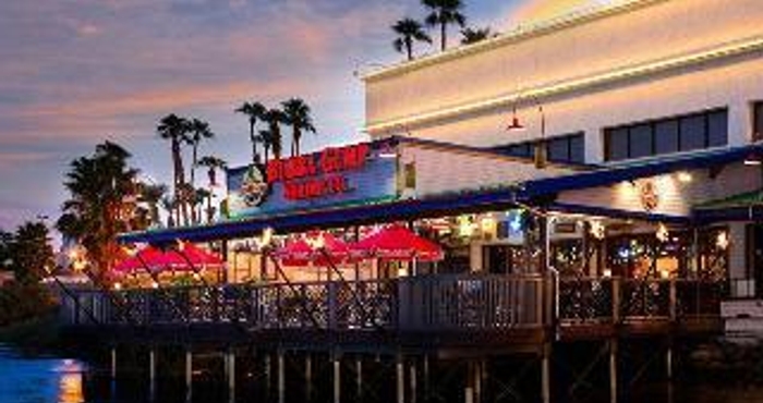 Exterior Golden Nugget Hotel & Casino