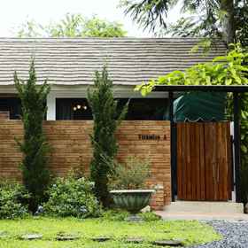 Ginger Bread House - Pet Lover Resort 1, Hotel Wan Kru 2504 School