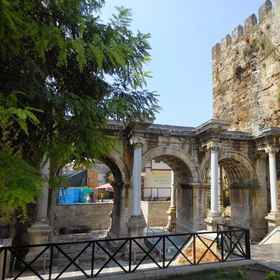 Tutav Adalya Alara1 , 飯店卡莱伊奇