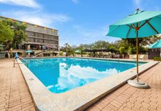 Others 6 The Block215