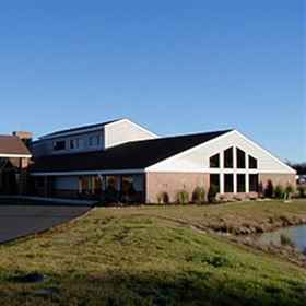 AmericInn Lodge & Suites of Harrington1 , 飯店Killens Pond State Park