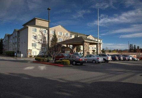 Others Pin Strikes 9