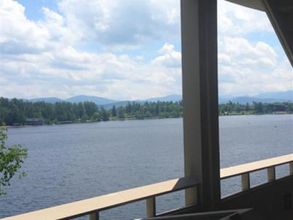 Others 4 The Haus On Mirror Lake