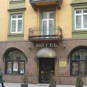 Kazimierz Anex1 , 飯店小波兰省