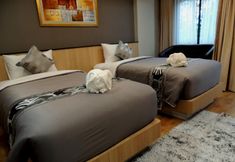 อื่นๆ 5 The Raise Hotel