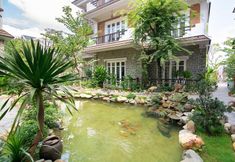 Lain-lain 3 Blooms Boutique Village