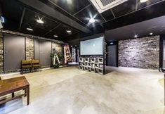 Lain-lain 5 Design Hotel Khan