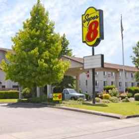 Super 8 By Wyndham Salem1 , 飯店俄勒冈州博览会馆