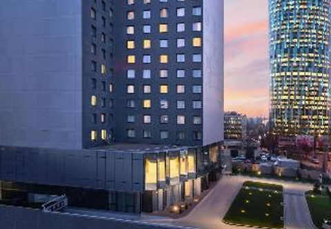 Lainnya Courtyard Bucharest Floreasca