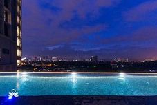 Others Expressionz Professional Suites by HnH