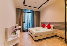 기타 7 Expressionz Professional Suites by G Suites