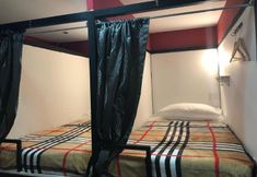 Others 2 Oss Backpackers Hostel