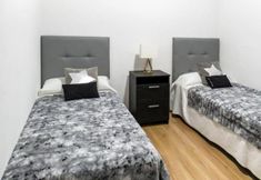 อื่นๆ 3 Living Sevilla Feria