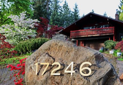 Others Happy Rock Inn