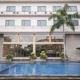 ノベナホテル 1, チサルア警察署ホテル