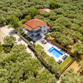 Ruvelis Villa1 , 飯店扎金索斯专区