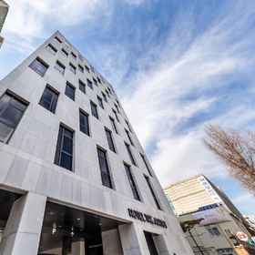 Hotel the Artist Yeonsinnae 1, Hotel Dobong Library