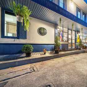 Visut House - Hostel 1, Khách sạn Bangkok Bank PCL Saphan Phan Fa Branch