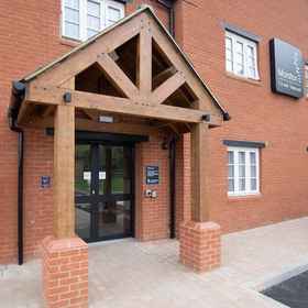 Paisley Pear1 , 飯店奇平沃登和埃奇科特