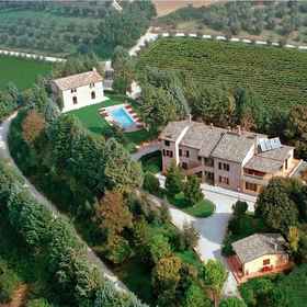 Podere Caldaruccio La Pineta for 18 People 1, Hotel Rocca Paolina