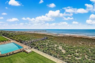 Lainnya 4 Striking Ocean View Condo With Private Walkway To The Beach By Redawning