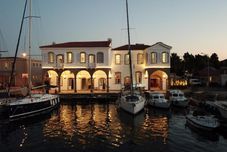 Others Gümrük Urla