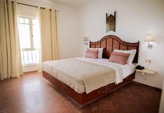 Others 6 Ecrin Garos