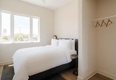 Others 4 Sonder The Verse