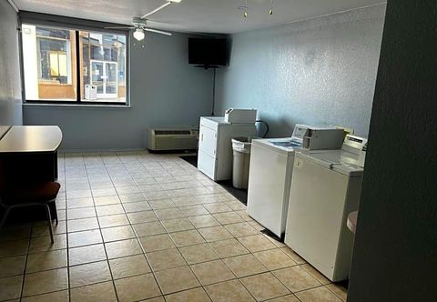 其他 Super 8 by Wyndham Fort Worth Entertainment District