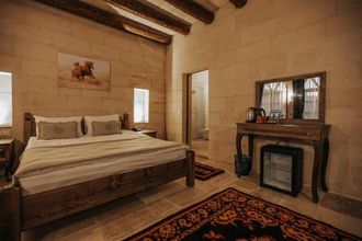 其他 4 Lagania In Cave