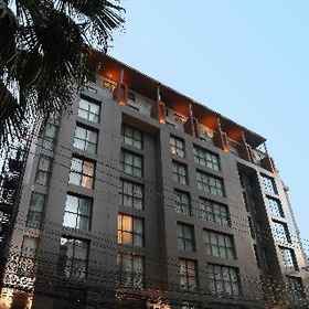 Citrus Suites Hotel Sukhumvit 6 1, Hotel HOSTBKK Arts Center / Dance Studio