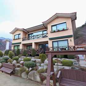 Hotel Main Pic 1 Yangyang Mulbithaneul Pension, Bichi Minbak Hotels
