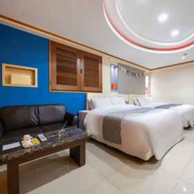 Hotel Main Pic1Suwon Cinema,台庄马陆图书馆飯店