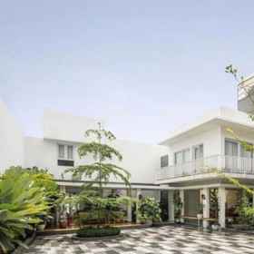 Hotel Main Pic1No303,Gedung Serba Guna (GSG)飯店