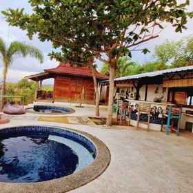 Hotel Main Pic 1 วิลล่า บักโซ เมนติกี, โรงแรม & ที่พัก Kantor Desa Sigar Penjalin