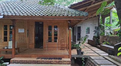 Lain-lain Juar House