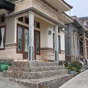 Hotel Main Pic 1 Warung Rizka2, Probolinggo Hotels