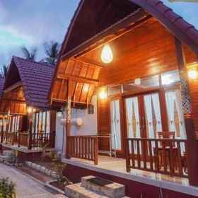 Hotel Main Pic1Double'D Hostel，库坦皮海滩飯店